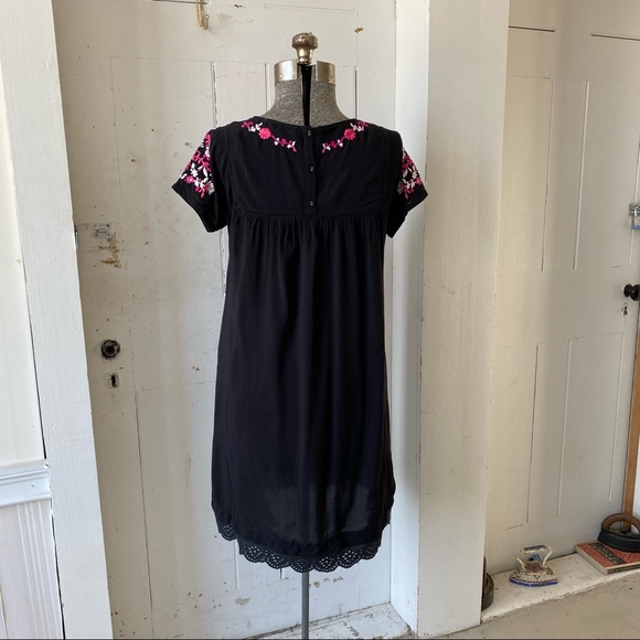 Catherine Malandrino Floral Embroidered Pink on Black Popover Dress - Picture 4 of 16